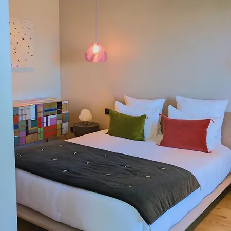 Les De La D'hiver Palissy Et Velleda Konukevi