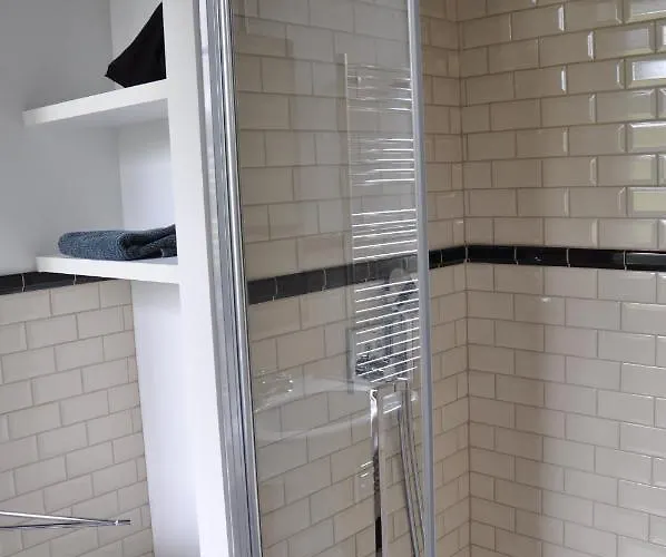 게스트하우스 Les De La D'hiver Palissy Et Velleda