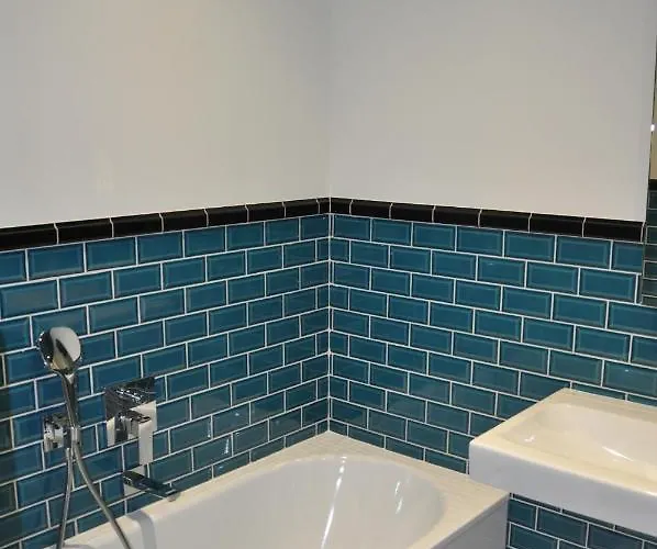 게스트하우스 Les De La D'hiver Palissy Et Velleda 4*