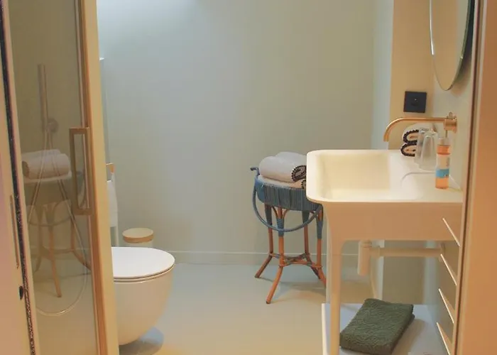 Les De La D'hiver Palissy Et Velleda Konukevi